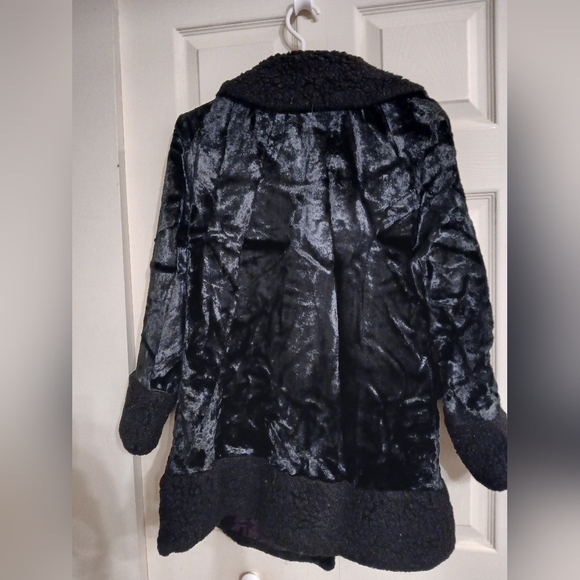 Vintage Luxurious Looking Trench Coat Size Small/Medium - Picture 5 of 6